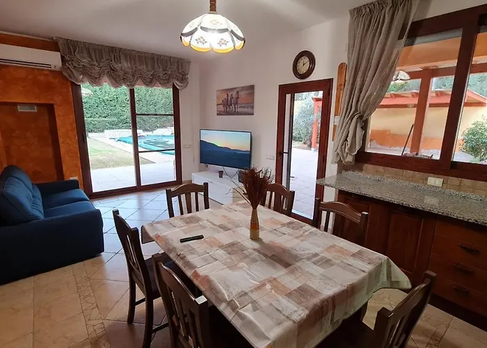 Vivi. Piscina, Idro, Giardino E Condizionatore Villa