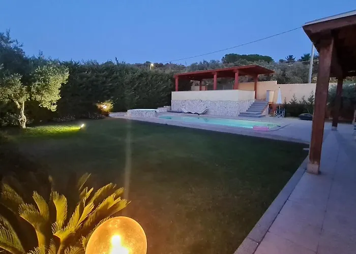 Vivi. Piscina, Idro, Giardino E Condizionatore Villa