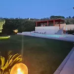 Vivi. Piscina, Idro, Giardino E Condizionatore Villa