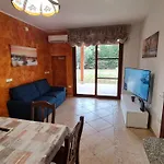 Vivi. Piscina, Idro, Giardino E Condizionatore *