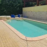 Vivi. Piscina, Idro, Giardino E Condizionatore