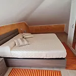 Vivi. Piscina, Idro, Giardino E Condizionatore *