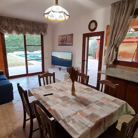 Vivi. Piscina, Idro, Giardino E Condizionatore Villa