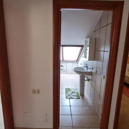 Vivi. Piscina, Idro, Giardino E Condizionatore *