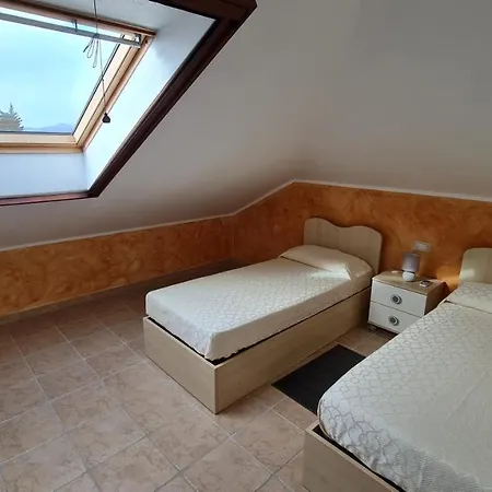 Vivi. Piscina, Idro, Giardino E Condizionatore * Capitana