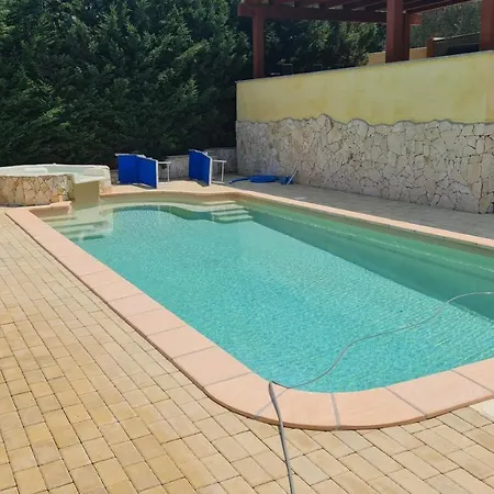 Vivi. Piscina, Idro, Giardino E Condizionatore