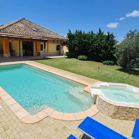 Vivi. Piscina, Idro, Giardino E Condizionatore *