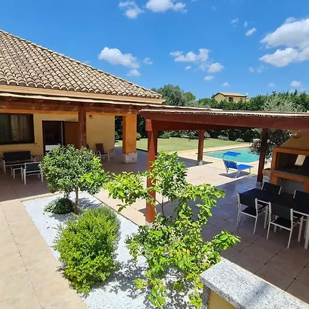 Villa Vivi. Piscina, Idro, Giardino E Condizionatore *