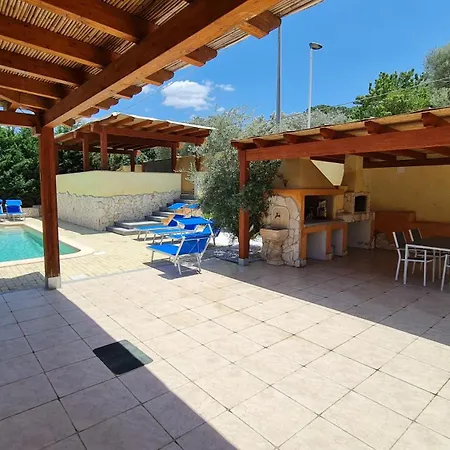 Vivi. Piscina, Idro, Giardino E Condizionatore *